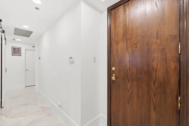 $299,900 | 3350 McCue Road, Unit 1901, Houston, TX 77056