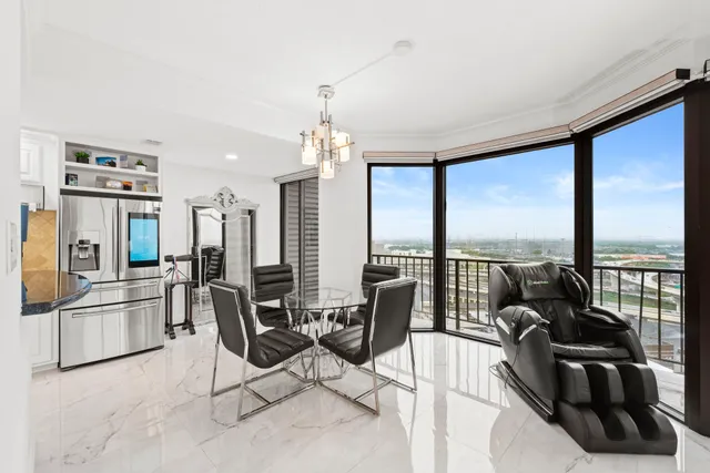 $299,900 | 3350 McCue Road, Unit 1901, Houston, TX 77056