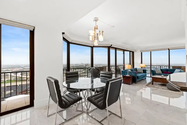 $299,900 | 3350 McCue Road, Unit 1901, Houston, TX 77056