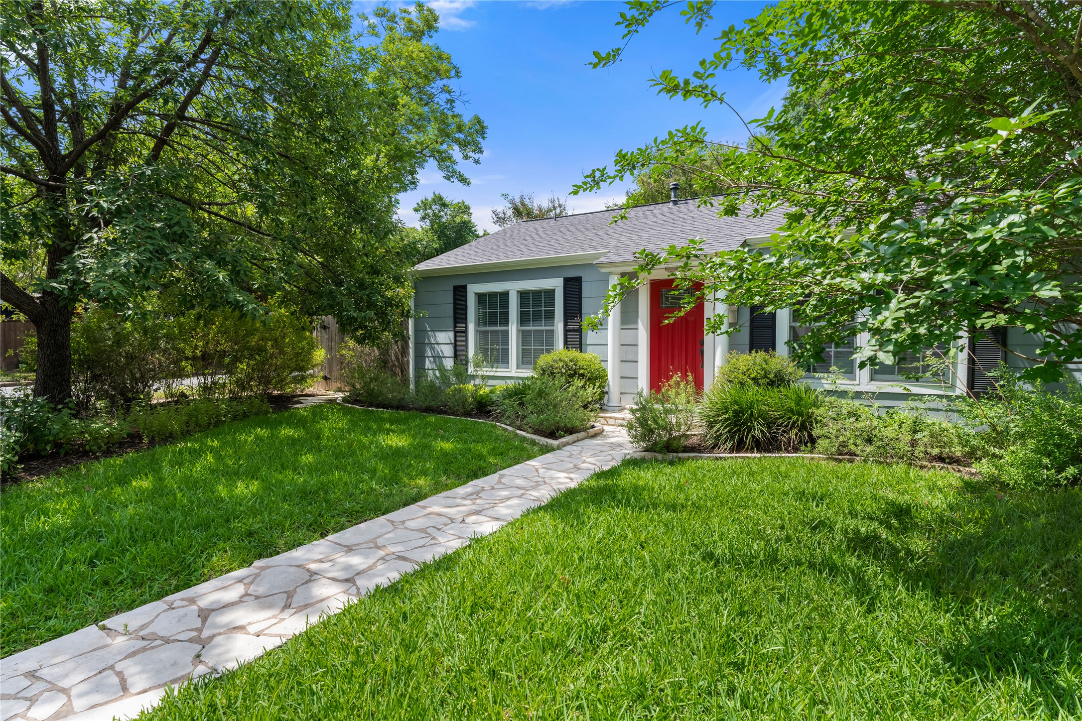 1701 West 33rd Street Austin, TX 78703 - Photo 33 of 33 Front of home on corner lot