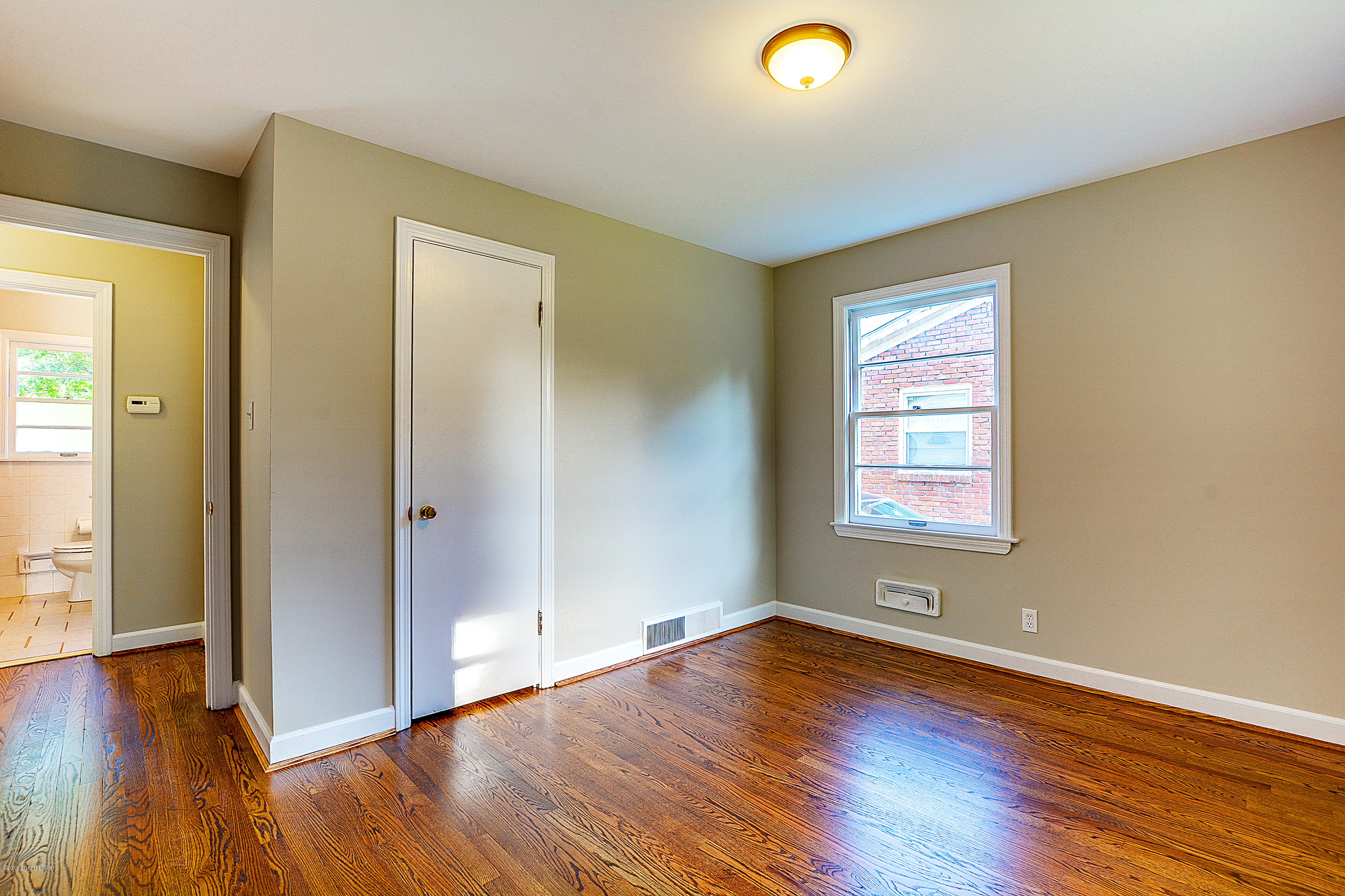 9413 Fairground Road Louisville, KY 40291 - Photo 27 of 37 9413_FairgroundRd_40291_5015