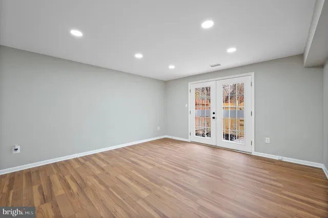 $207,900 | 1765 Dutch Village Drive, Unit L326, Landover, MD 20785