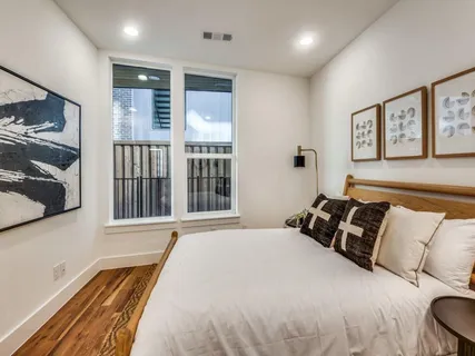 $624,000 | 426 West 9th Street, Unit 105, Dallas, TX 75208