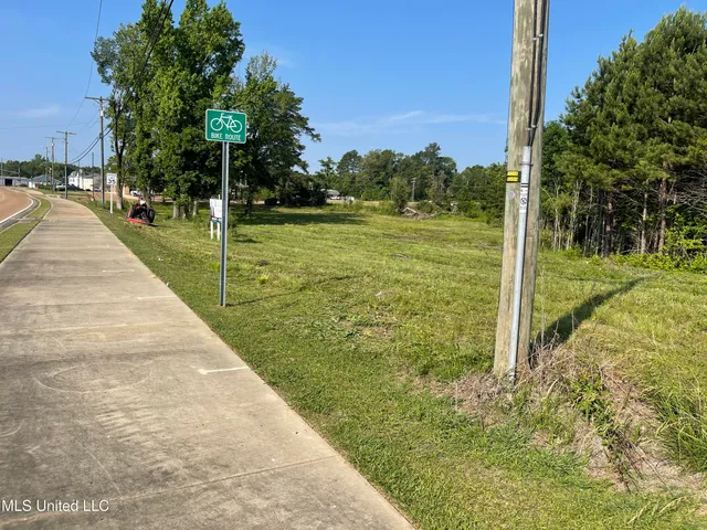 $5,125,000 | 1 Pinehaven Place, Clinton, MS 39056