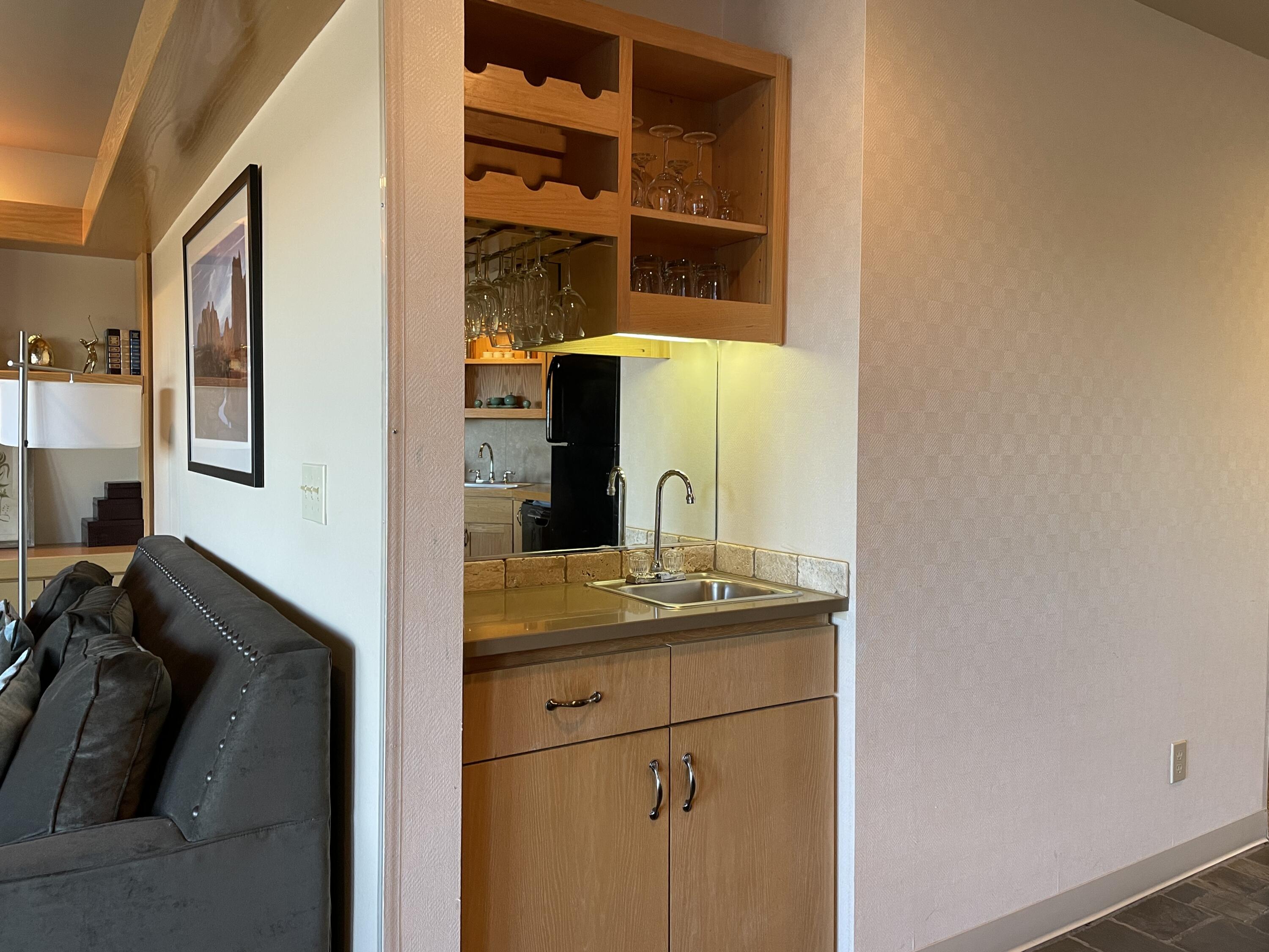 1836 Redtail Hawk Drive, Unit RV57A Redmond, OR 97756 - Photo 10 of 40 IMG_5865