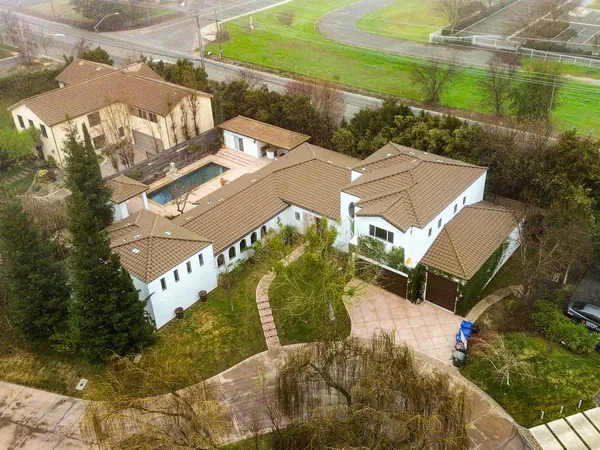 $1,399,000 | 4809 Trails Court, Modesto, CA 95357