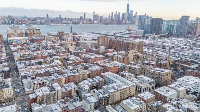 $575,000 | 117 Clinton Street, Unit 1F, Hoboken, NJ 07030