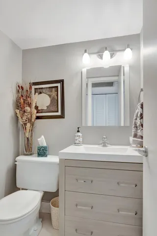 $153,000 | 2051 Cambridge C, Deerfield Beach, FL 33442