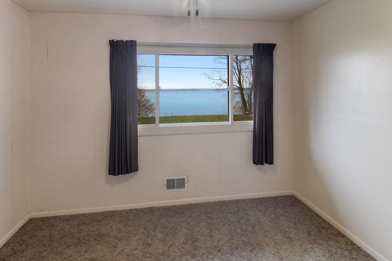 10573 Bluff Road Traverse City, MI 49686 - Photo 21 of 37