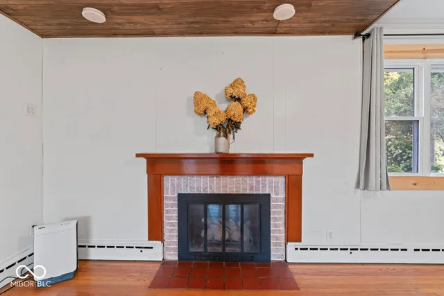 $160,000 | 823 North A Street, Elwood, IN 46036