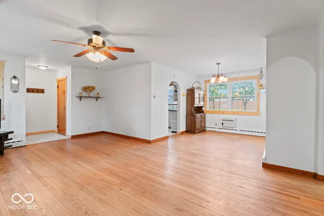 $160,000 | 823 North A Street, Elwood, IN 46036