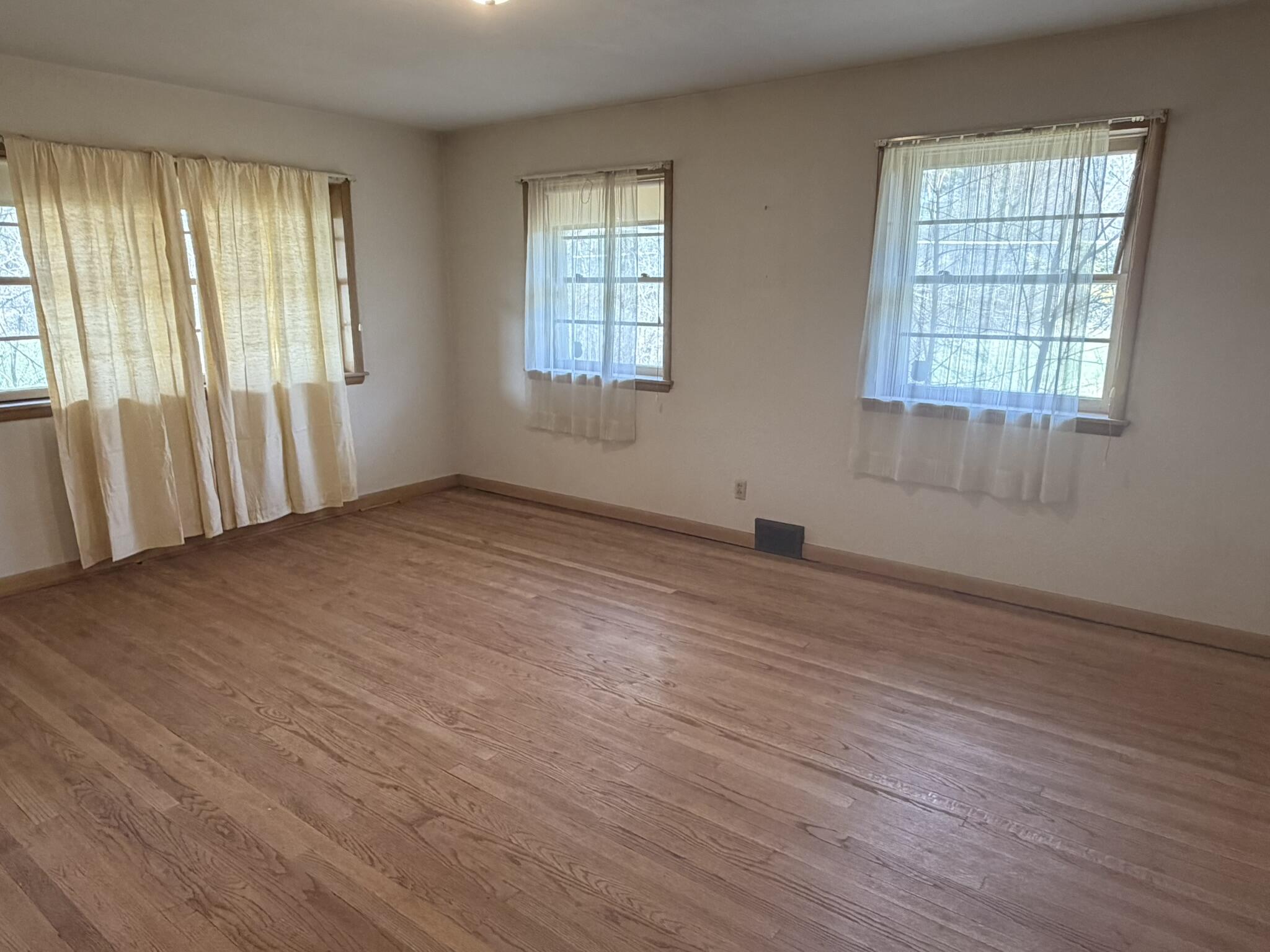 170 North Rolland Road Brookfield, WI 53005 - Photo 15 of 24 Bedroom 1