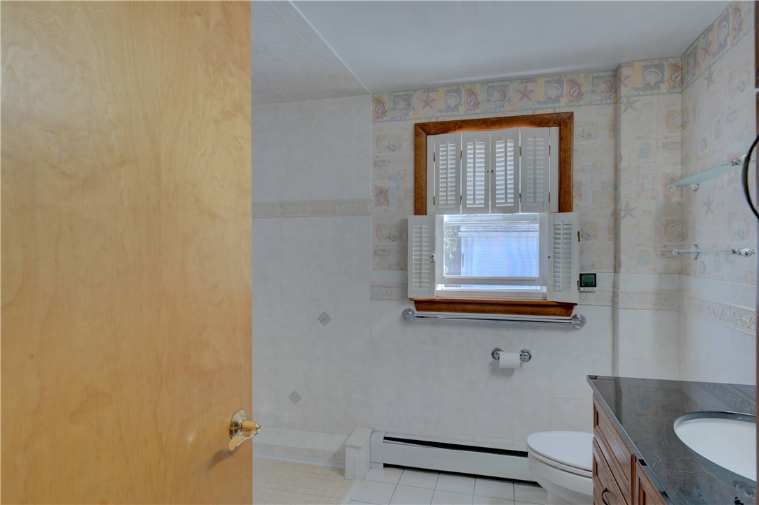 16 Randall Street Smithfield, RI 02828 - Photo 15 of 33