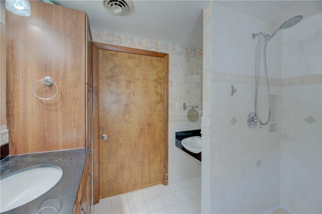 16 Randall Street Smithfield, RI 02828 - Photo 16 of 33