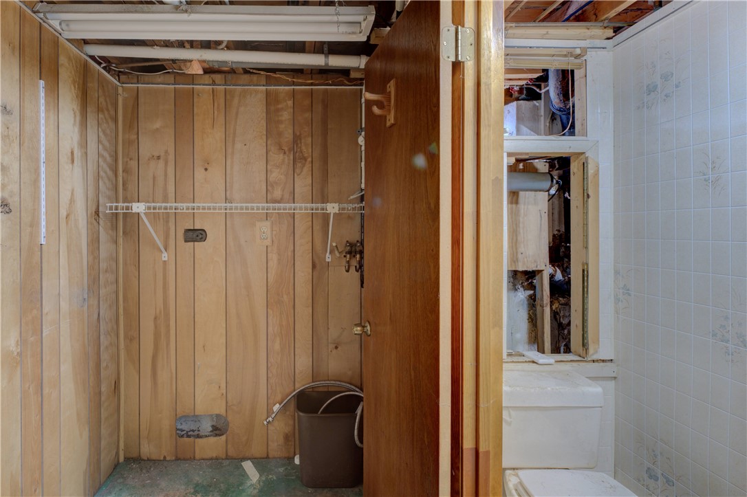 16 Randall Street Smithfield, RI 02828 - Photo 23 of 33