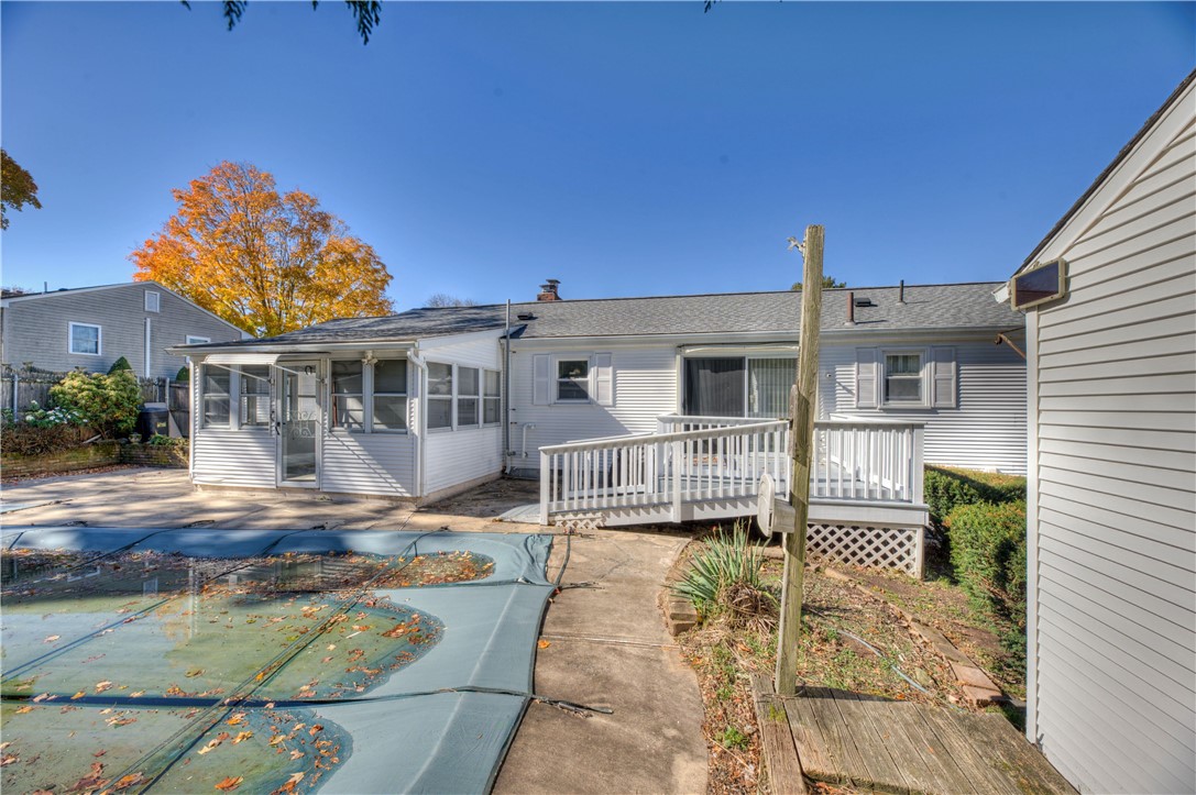 16 Randall Street Smithfield, RI 02828 - Photo 26 of 33