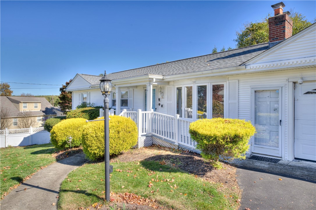 16 Randall Street Smithfield, RI 02828 - Photo 6 of 33