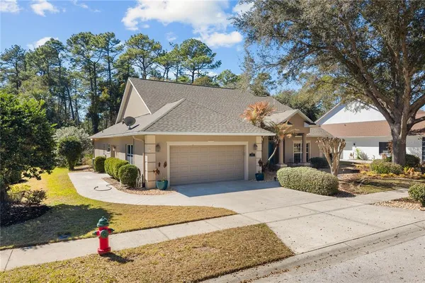 $699,900 | 5039 Greenbriar Trail, Mount Dora, FL 32757