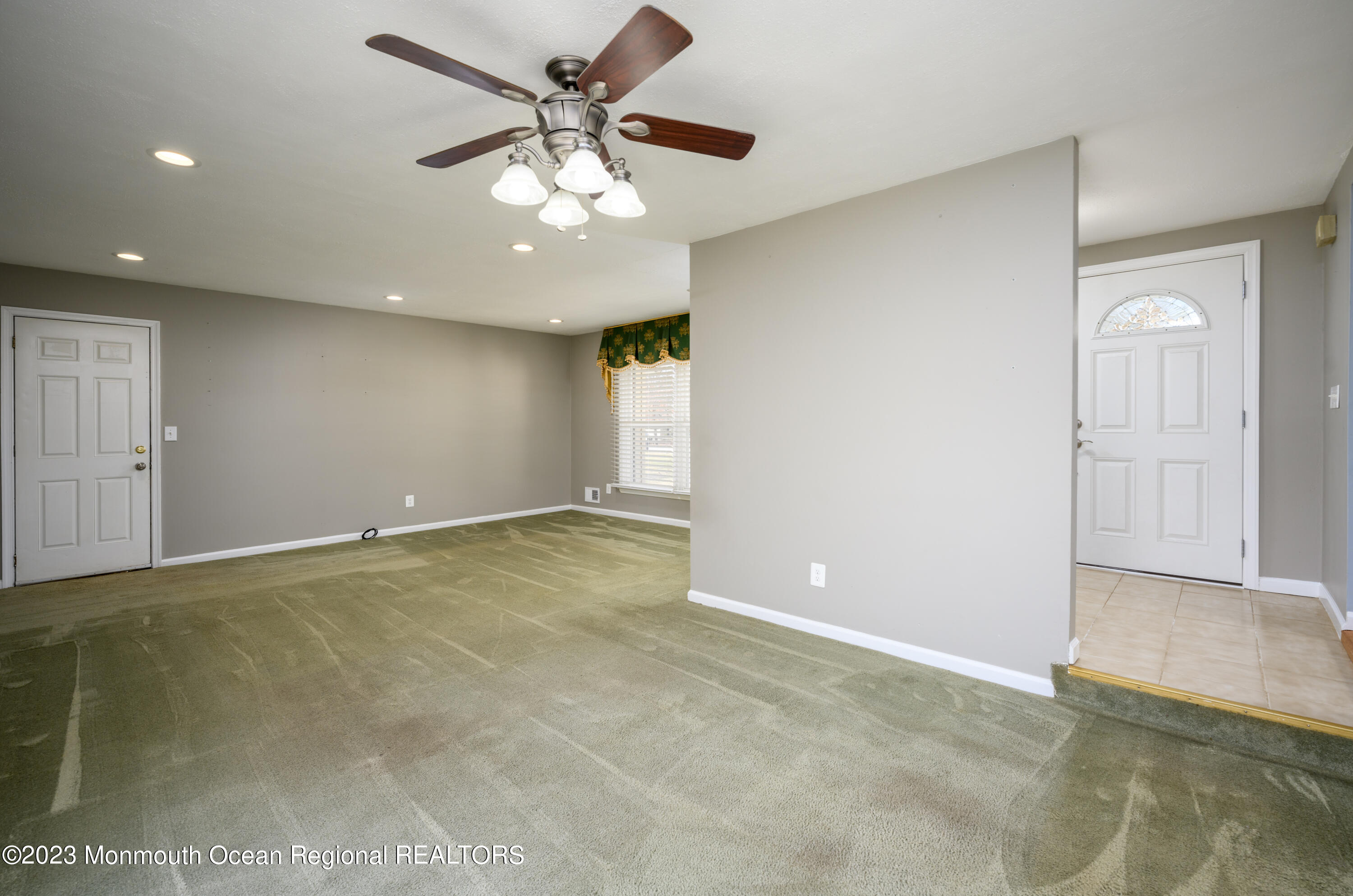 61 Butterfly Road Jackson, NJ 08527 - Photo 4 of 27 61 Butterfly Rd-7