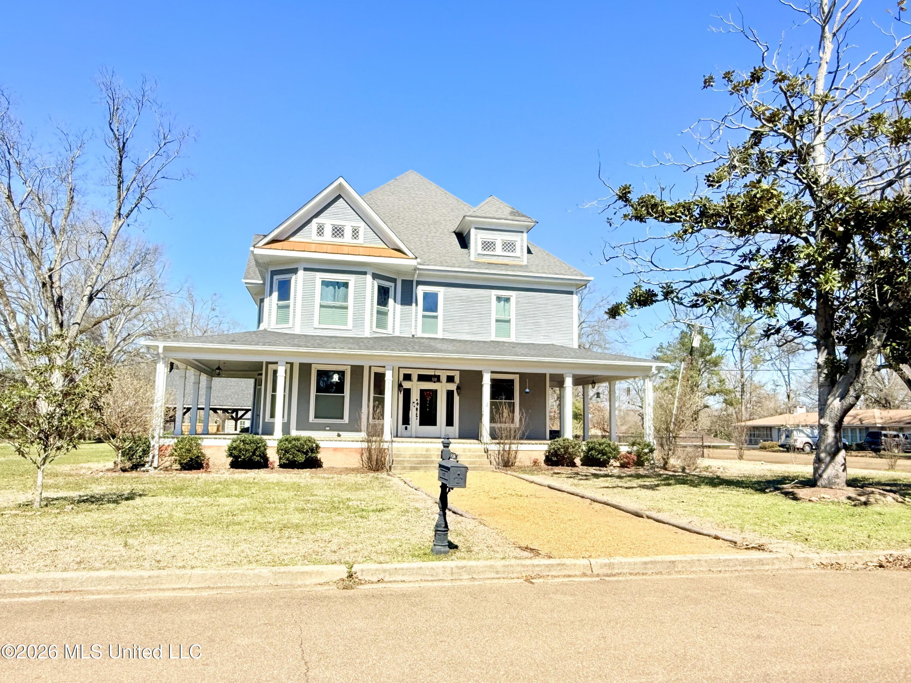 318 West Chestnut Street Charleston, MS 38921 - Photo 1 of 66 IMG_6199