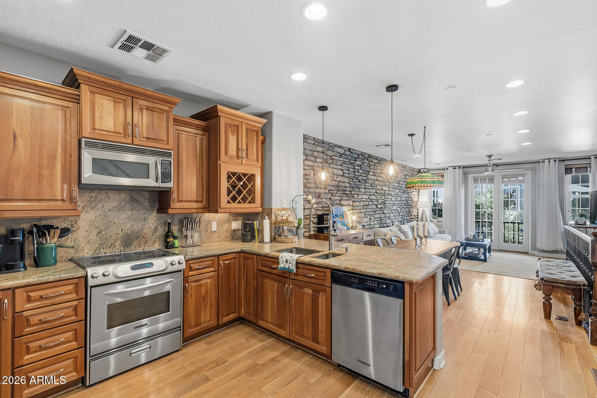 2454 East Roma Avenue Phoenix, AZ 85016 - Photo 12 of 38 44