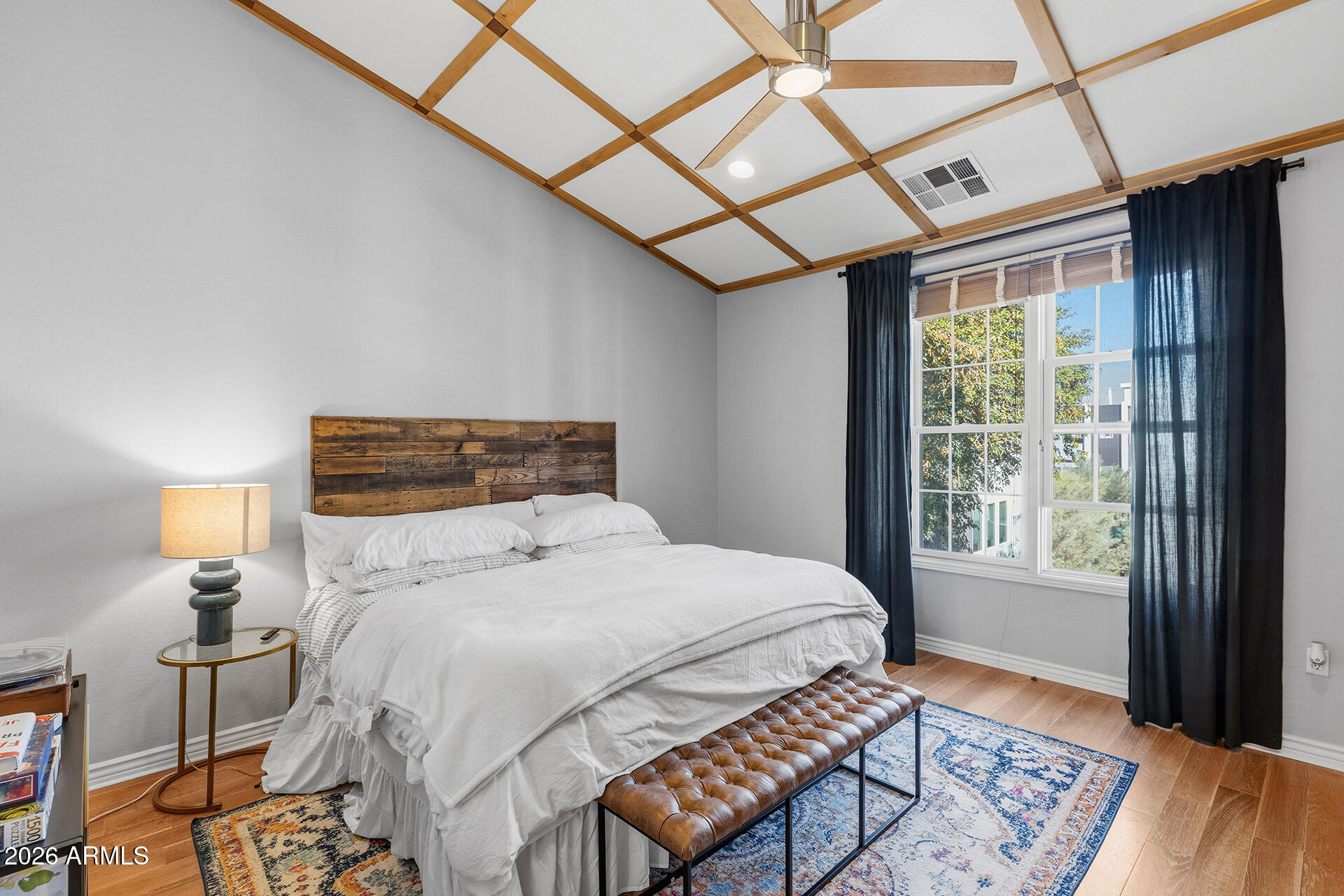 2454 East Roma Avenue Phoenix, AZ 85016 - Photo 13 of 38 19