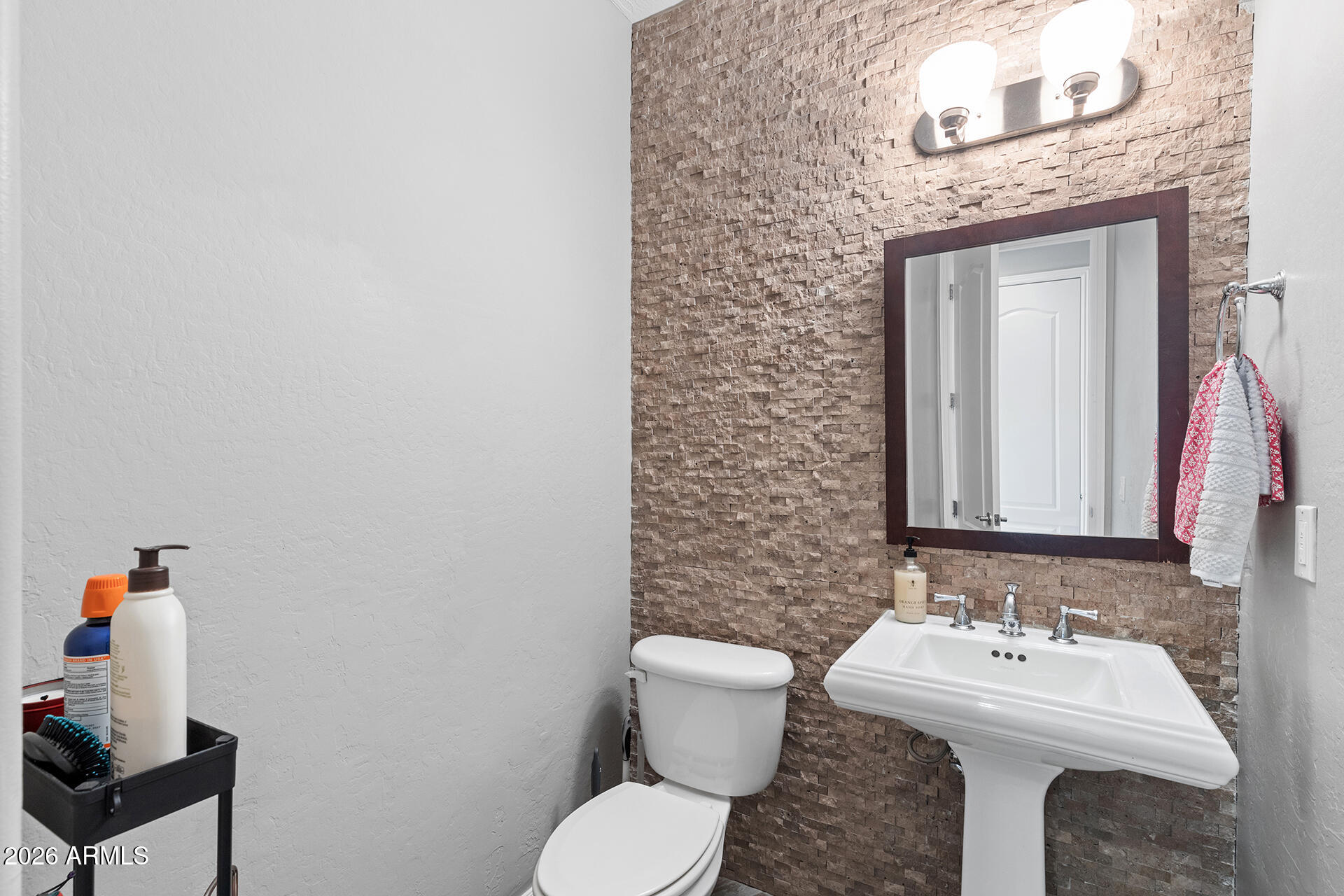 2454 East Roma Avenue Phoenix, AZ 85016 - Photo 25 of 38 52