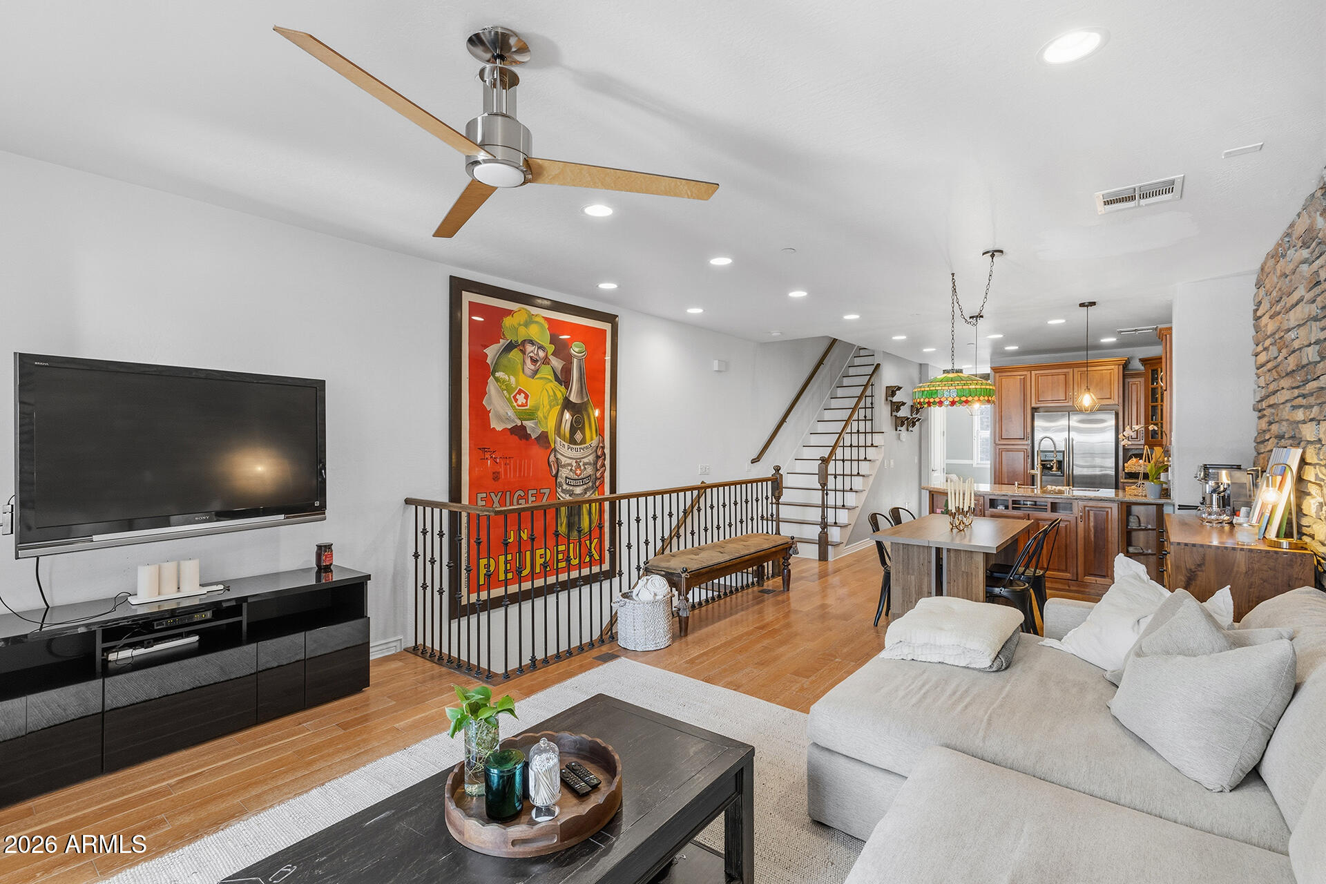 2454 East Roma Avenue Phoenix, AZ 85016 - Photo 7 of 38 60