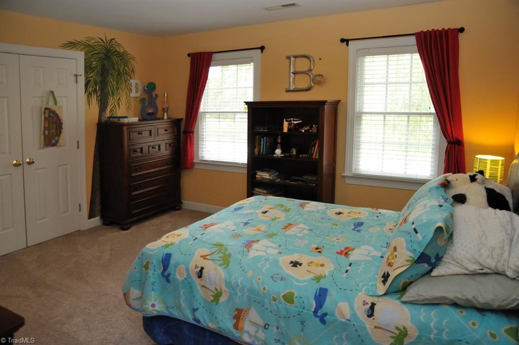 5601 Greenlee Road Greensboro, NC 27410 - Photo 13 of 21 Gallery Image 13