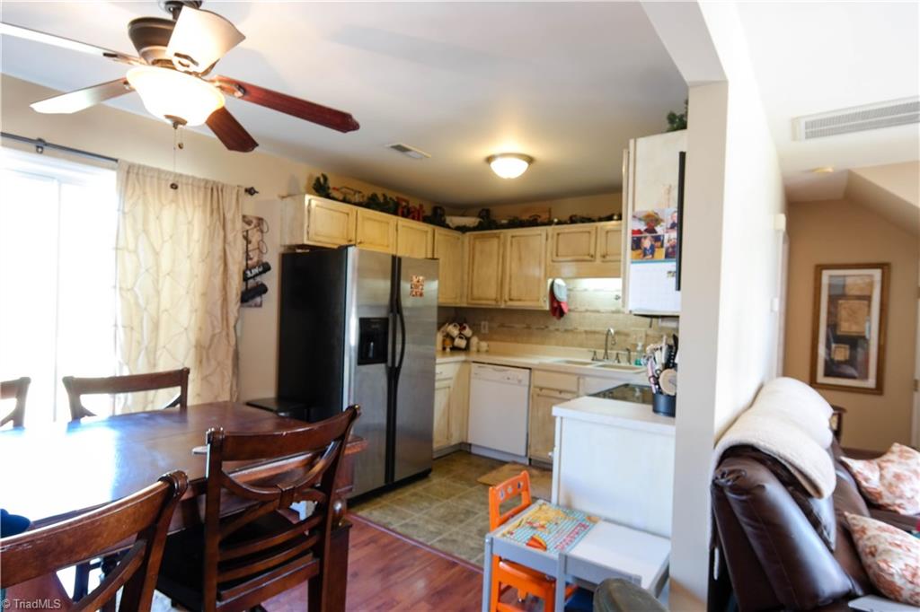 1672 Quillmark Road Winston-Salem, NC 27127 - Photo 6 of 15 Gallery Image 6