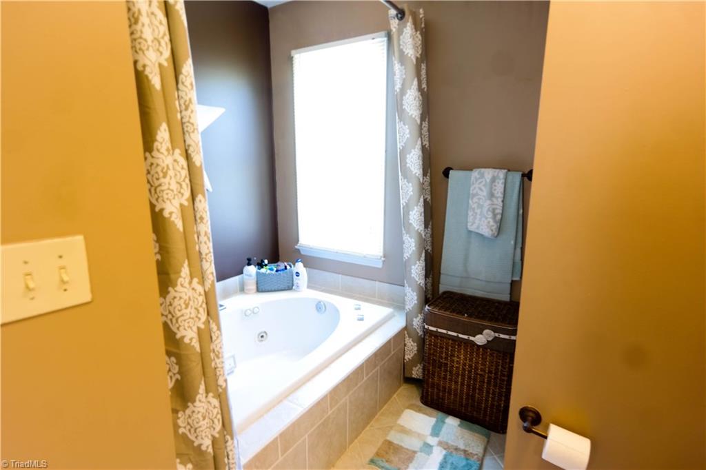 1672 Quillmark Road Winston-Salem, NC 27127 - Photo 10 of 15 Gallery Image 10