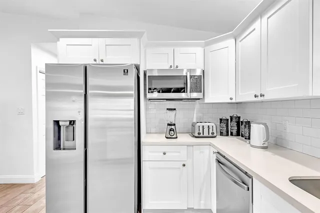 $995,000 | 1580 Northeast 35th Street, Oakland Park, FL 33334