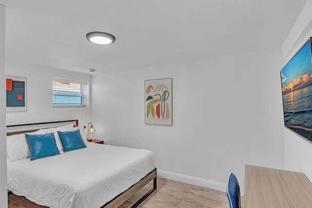 $995,000 | 1580 Northeast 35th Street, Oakland Park, FL 33334