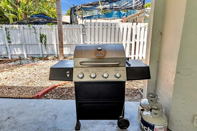 $995,000 | 1580 Northeast 35th Street, Oakland Park, FL 33334