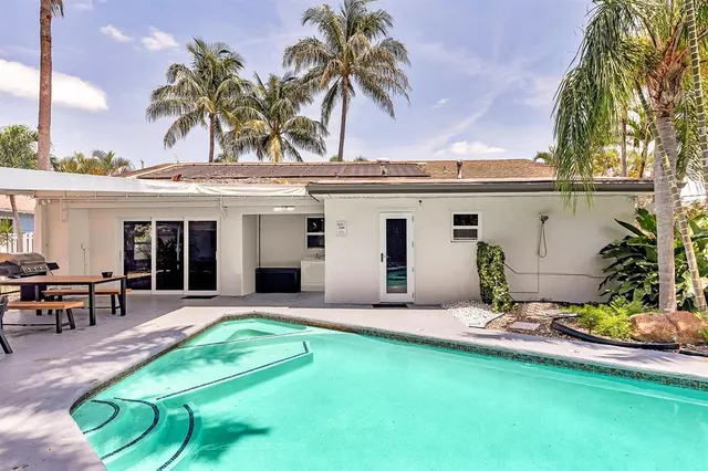 $995,000 | 1580 Northeast 35th Street, Oakland Park, FL 33334