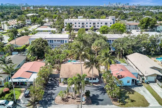 $995,000 | 1580 Northeast 35th Street, Oakland Park, FL 33334