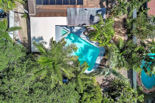 $995,000 | 1580 Northeast 35th Street, Oakland Park, FL 33334