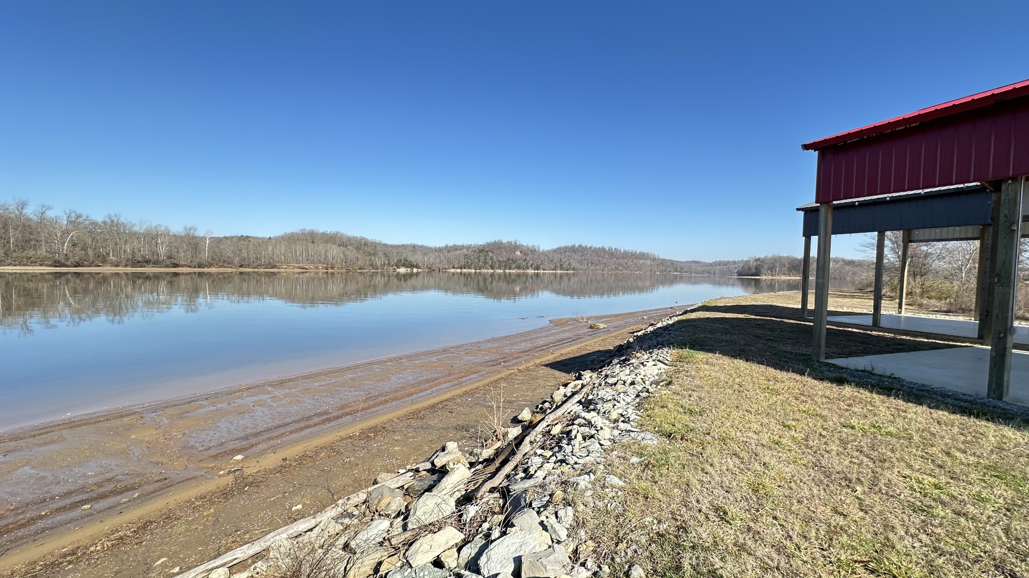 2287 Hardin Bottom River Road Clifton, TN 38425 - Photo 19 of 32 a view of lake with mountain