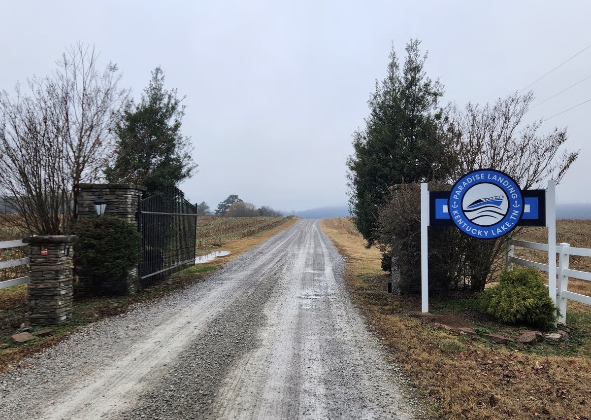 2287 Hardin Bottom River Road Clifton, TN 38425 - Photo 24 of 32 a view of a house with backyard space and sitting area