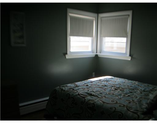 66 Glenbrook Road Warwick, RI 02889 - Photo 9 of 18 Bedroom. Hardwood floors in this bedroom