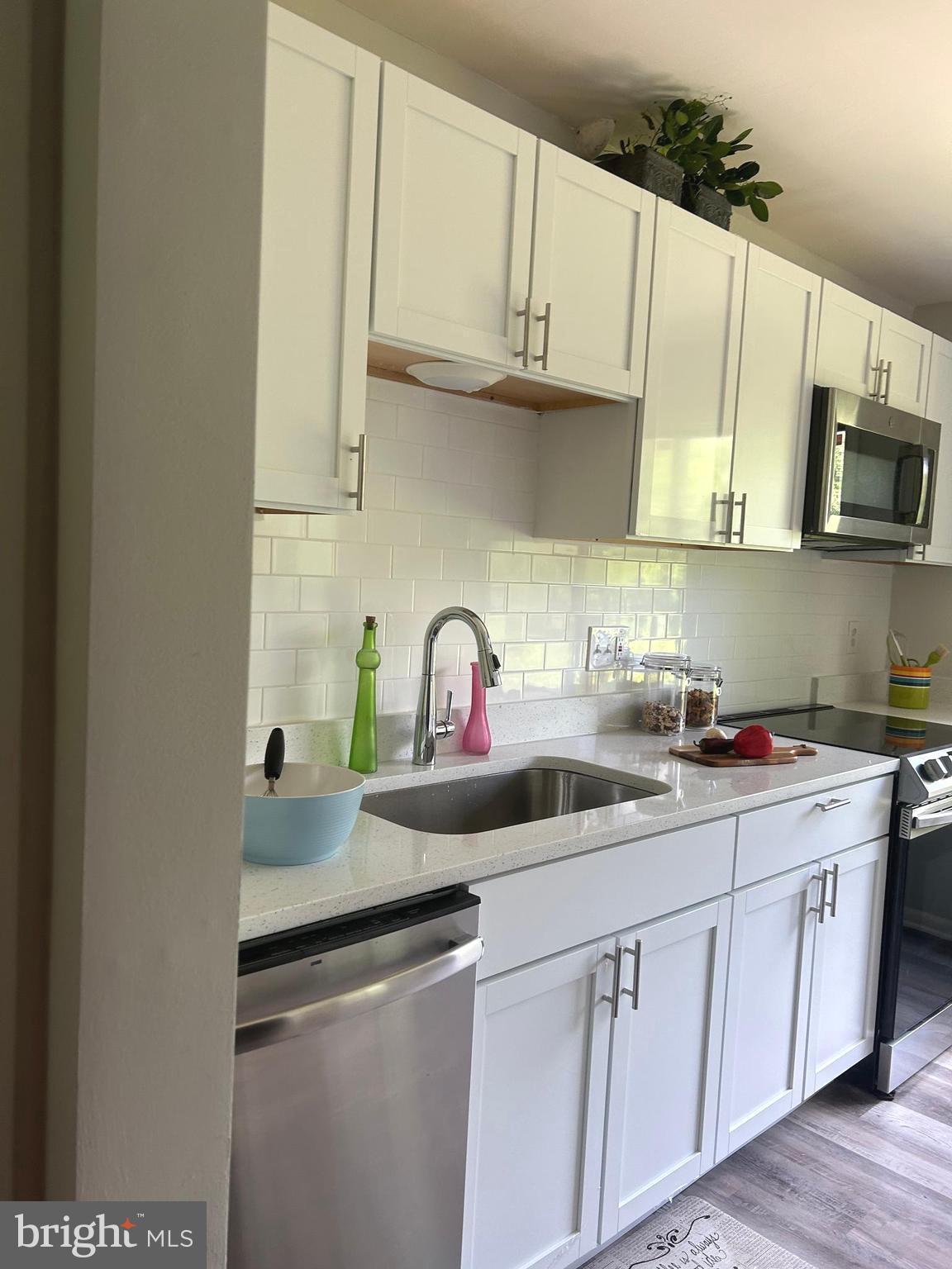 9043 Centerway Road Gaithersburg, MD 20879 - Photo 7 of 44