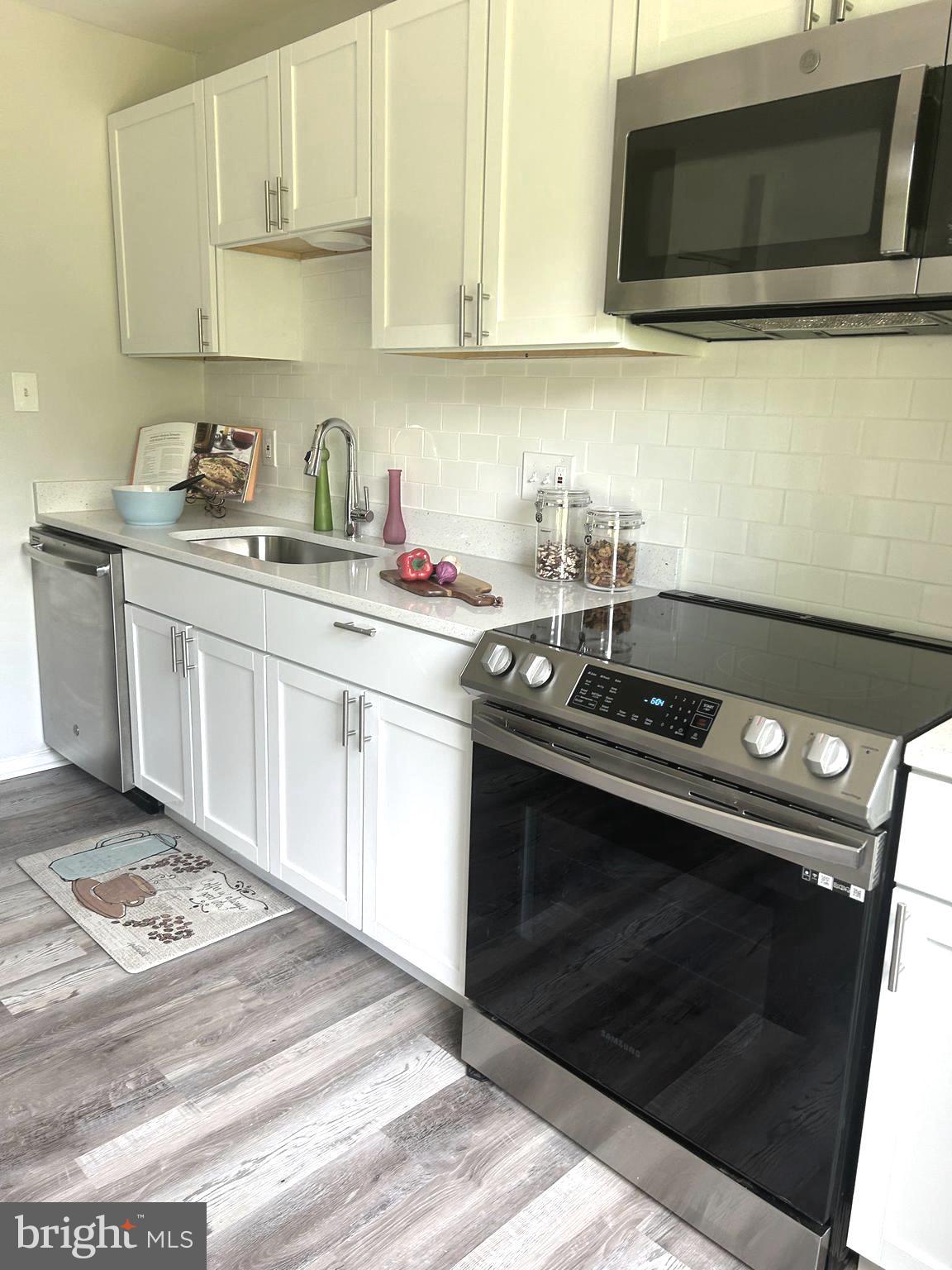 9043 Centerway Road Gaithersburg, MD 20879 - Photo 8 of 44