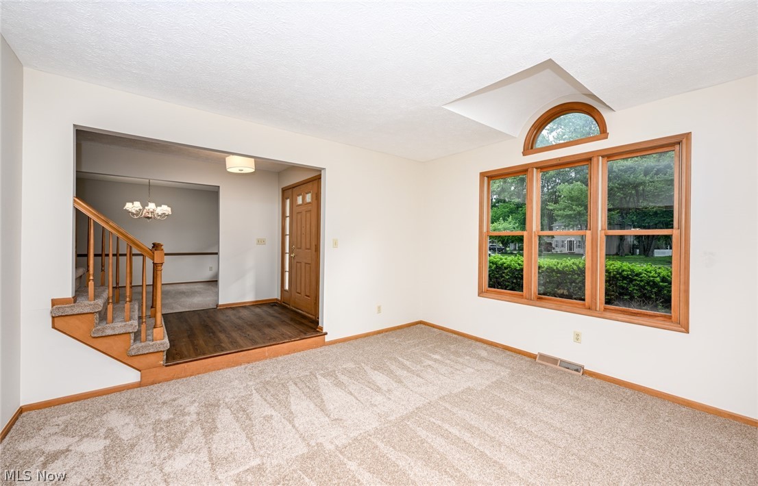8460 Old Post Road Olmsted Falls, OH 44138 - Photo 9 of 48