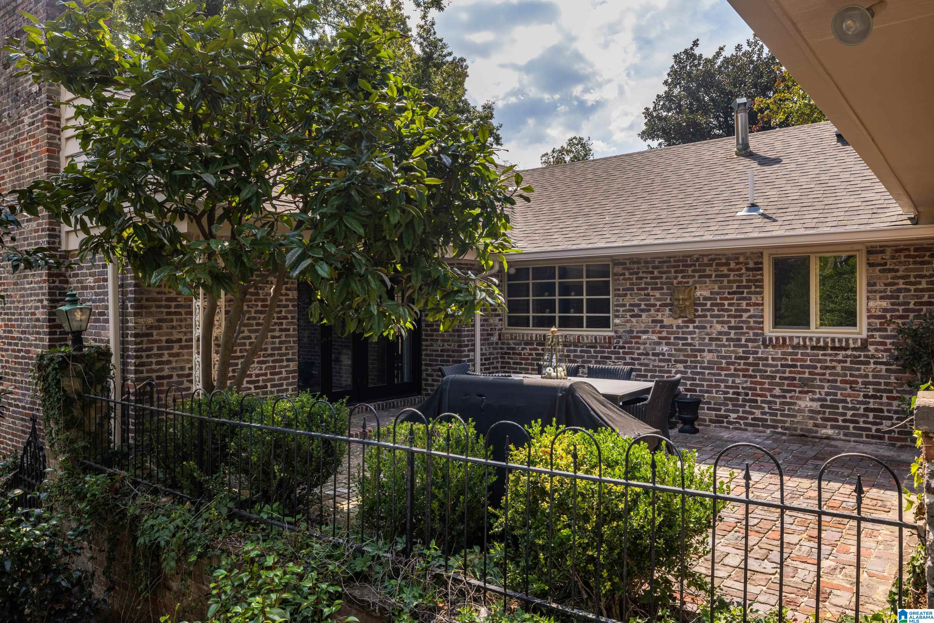 3404 North Woodridge Road Birmingham, AL 35223 - Photo 57 of 76