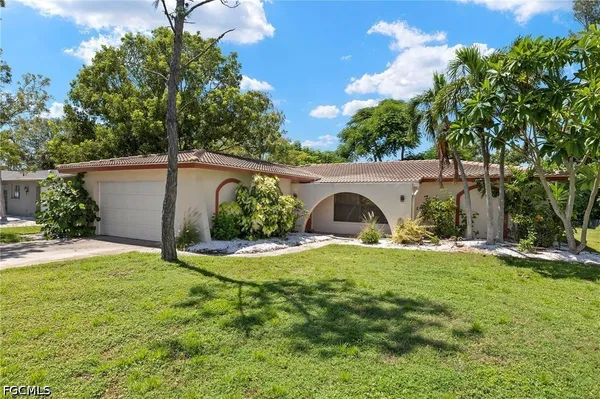 $1,999 | 5734 Southwest 1st Court, Cape Coral, FL 33914