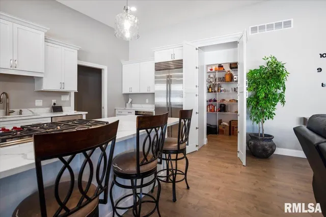 $799,900 | 2813 Richardson Drive, Springfield, IL 62711