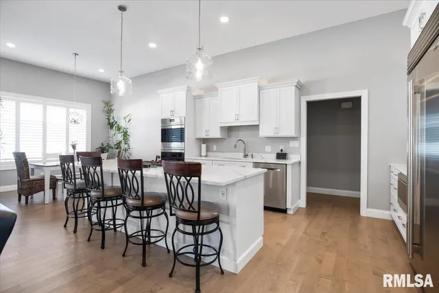 $799,900 | 2813 Richardson Drive, Springfield, IL 62711