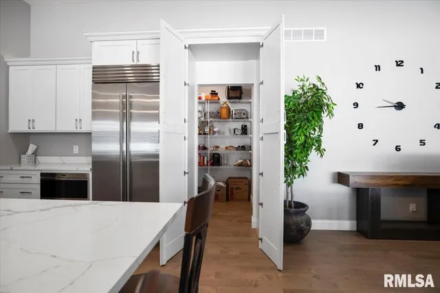 $799,900 | 2813 Richardson Drive, Springfield, IL 62711