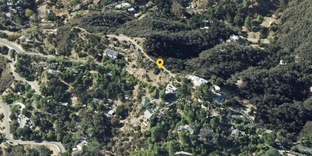 a sign that is on the side of a building