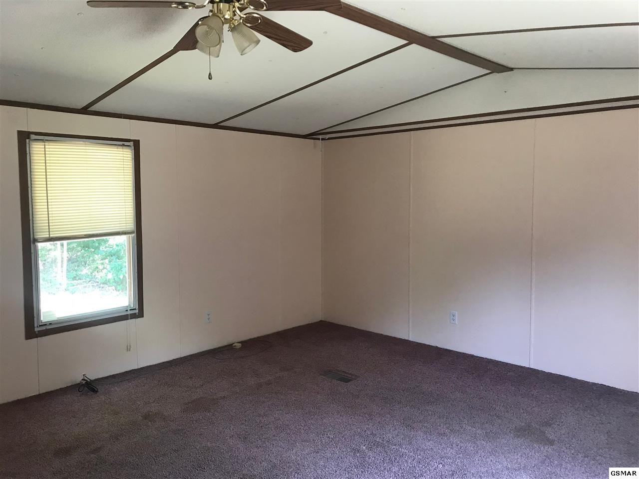 2093 Sims Road Dandridge, TN 37725 - Photo 5 of 22 Gallery Image 5